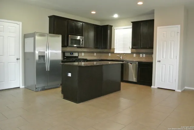 $1,900 | 12843 Limestone Way, San Antonio, TX 78253