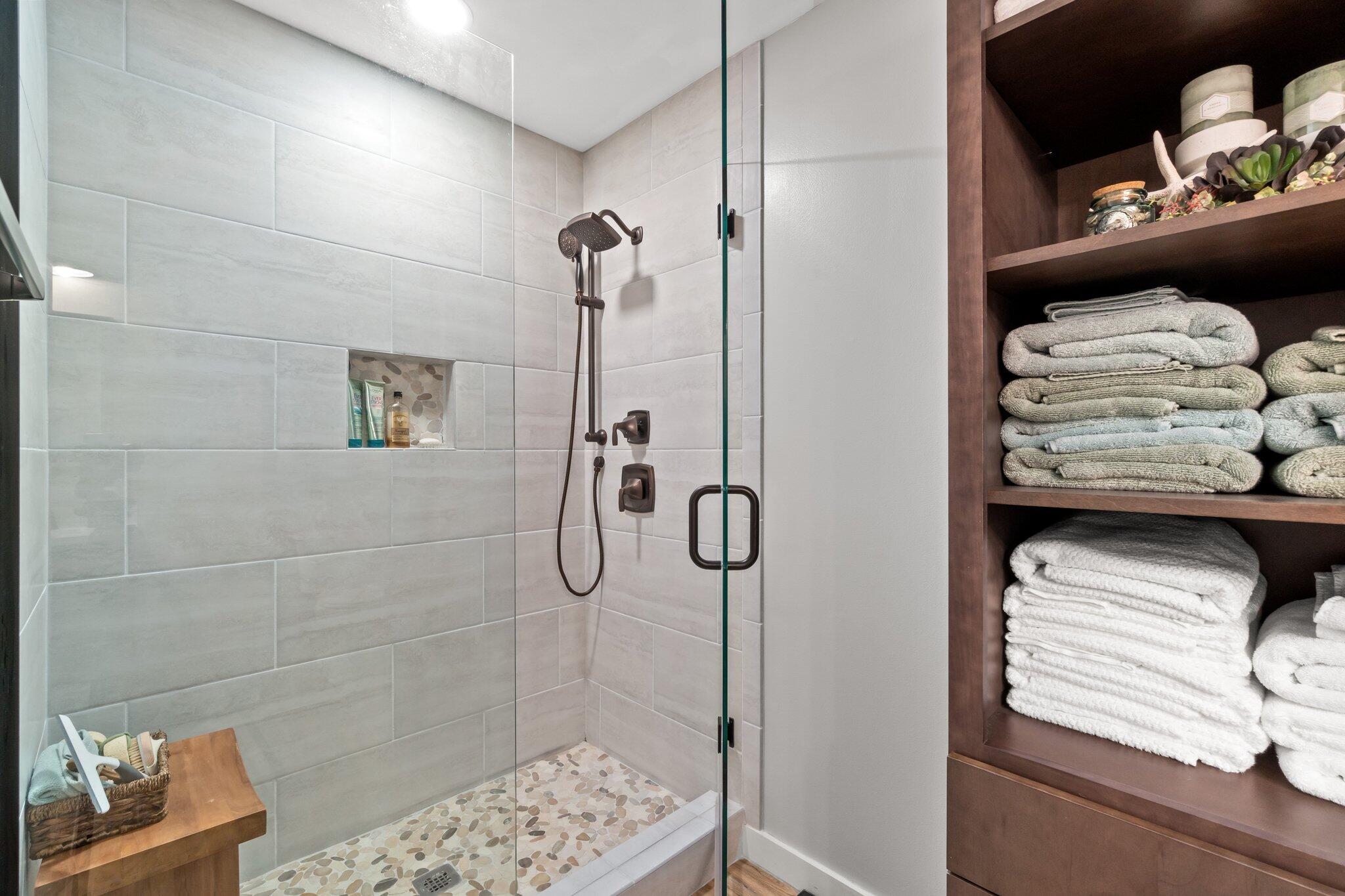 15100 Front Beach Road, Unit 1302 Panama City Beach, FL 32413 - Photo 32 of 67 a bathroom with a bathtub