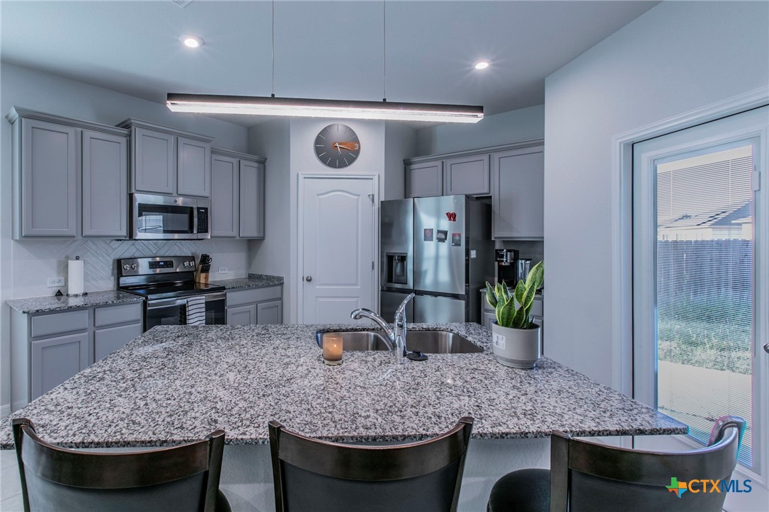 908 Coriander Road Temple, TX 76501 - Photo 8 of 28 Kitchen