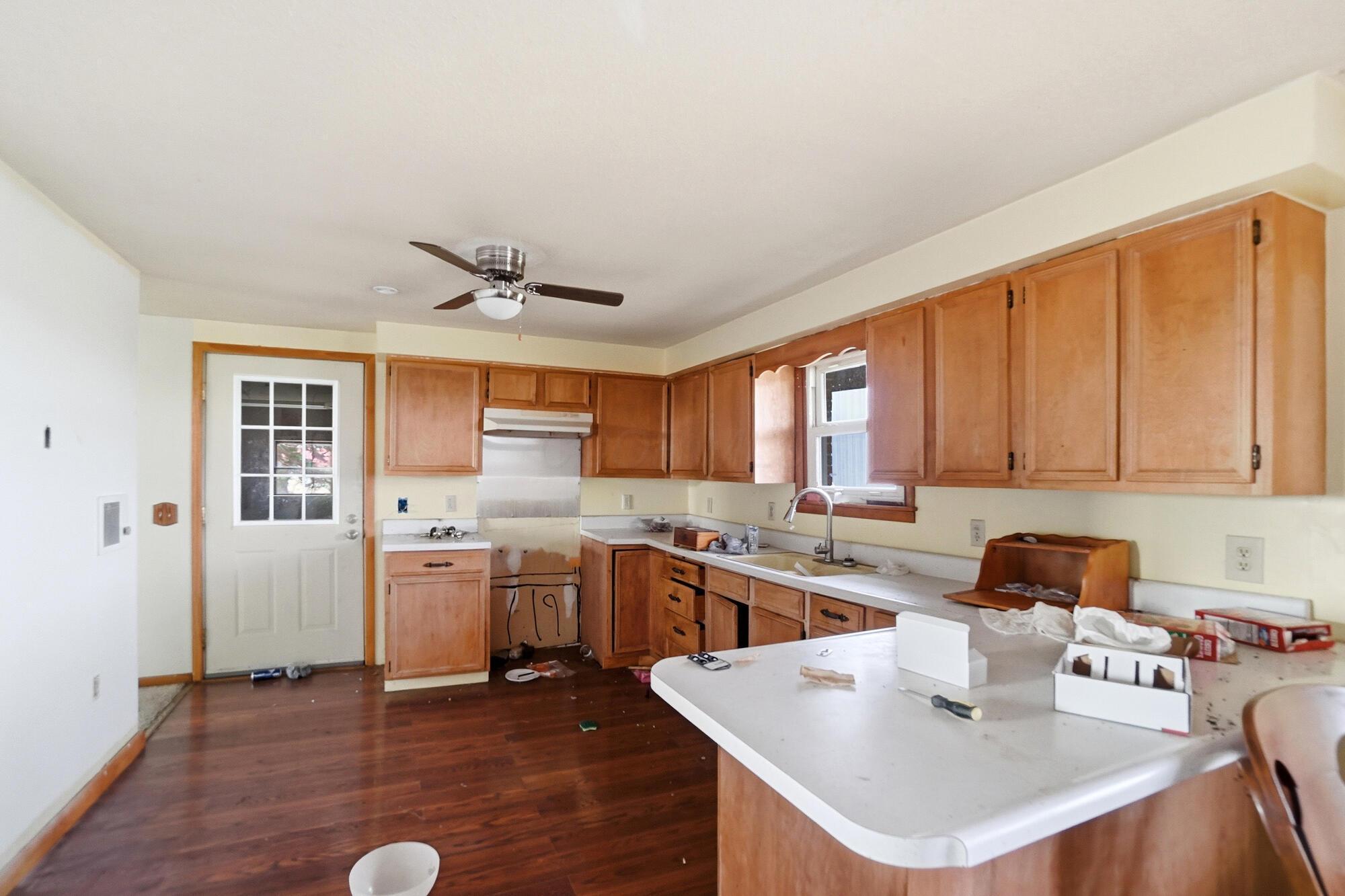 9750 Middle Point Road Van Wert, OH 45891 - Photo 13 of 44 013