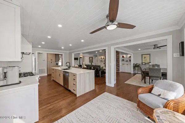 $1,470,000 | 157 Morris Drive, West End, NC 27376