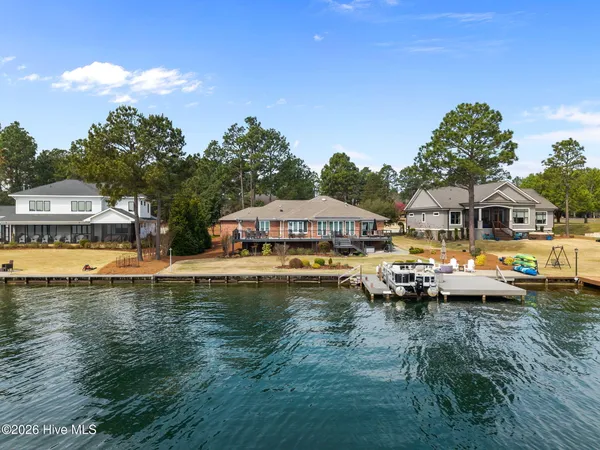 $1,470,000 | 157 Morris Drive, West End, NC 27376