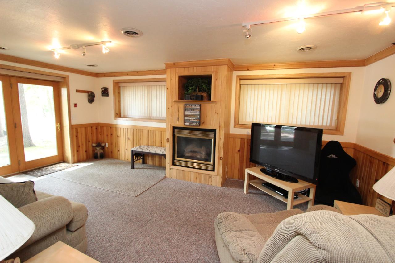 9678 Island City Point Road, Unit 11 Minocqua, WI 54548 - Photo 5 of 12 Gallery Image 5