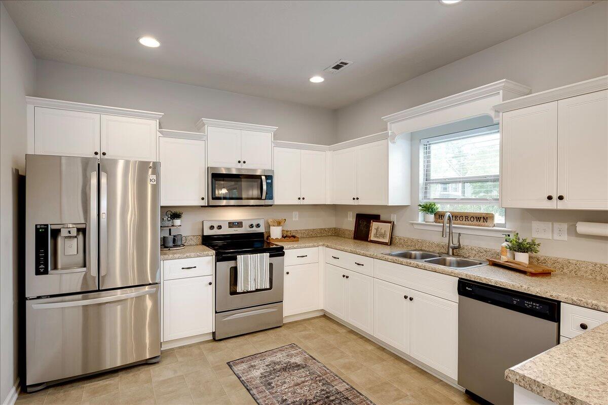 6002 Tyne Lane Grovetown, GA 30813 - Photo 9 of 35 Kitchen