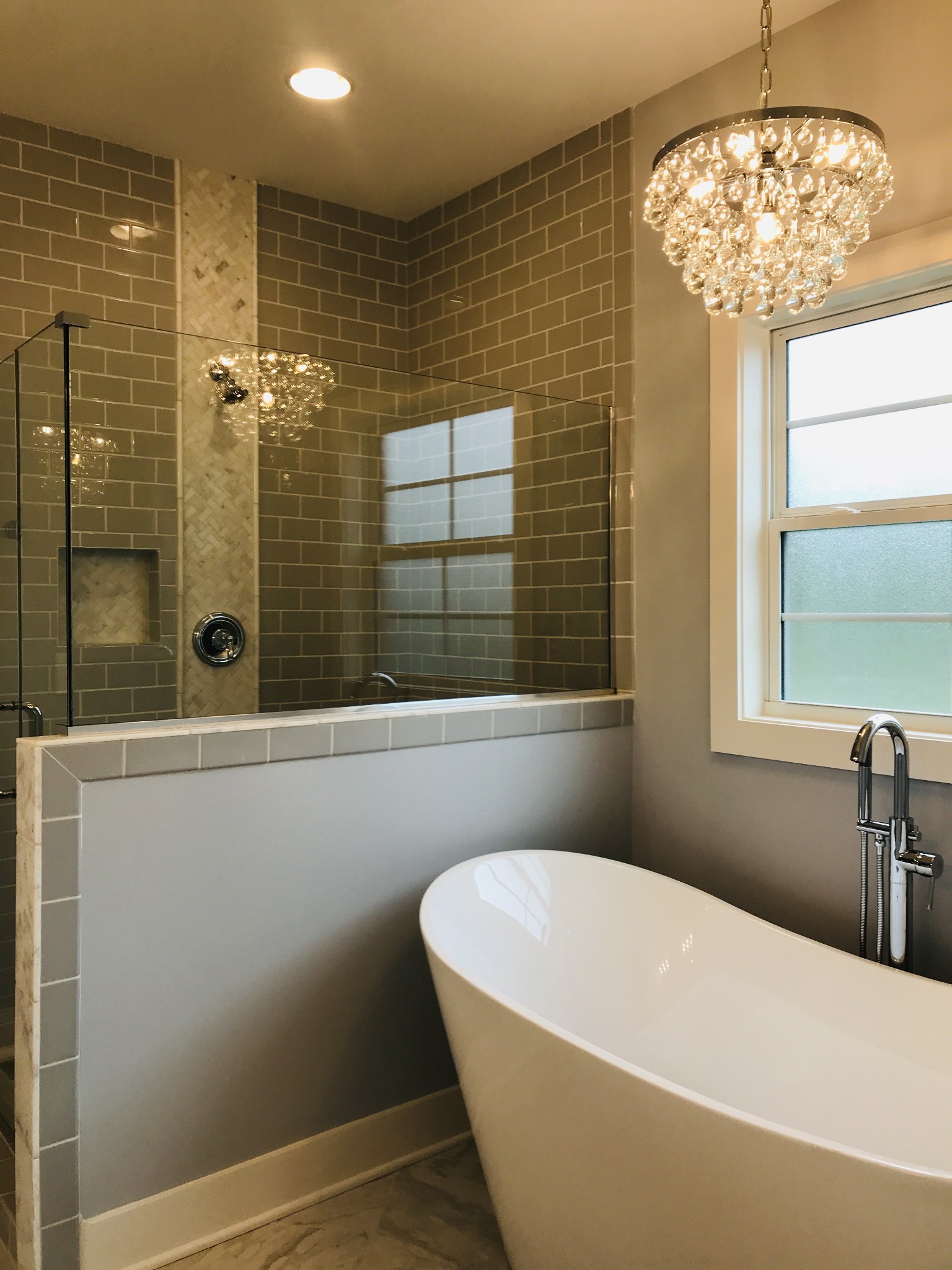 205 Old Horn Springs Road Lebanon, TN 37087 - Photo 13 of 27 a bathroom with a bathtub and shower