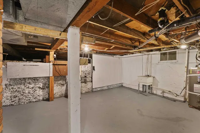 $319,900 | 2521 East Queen Avenue, Spokane, WA 99217