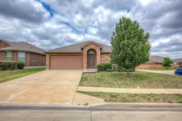$2,095 | 6300 Leaping Fawn Drive, Fort Worth, TX 76179