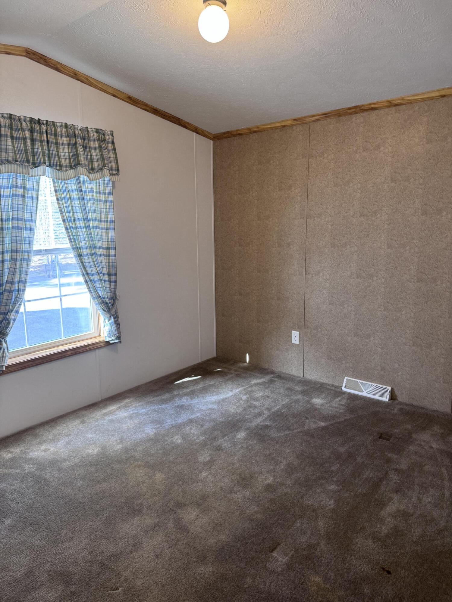 1676 Hudson Road Hudson, ME 04449 - Photo 12 of 14