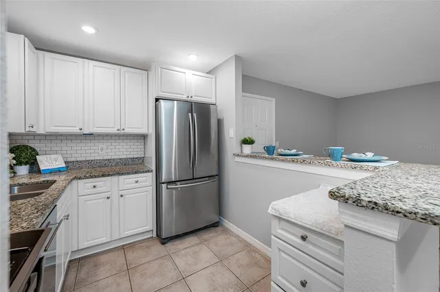 $139,900 | 3295 Fox Chase Circle, Unit 105, Palm Harbor, FL 34683