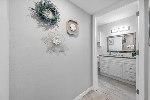 $139,900 | 3295 Fox Chase Circle, Unit 105, Palm Harbor, FL 34683