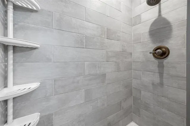 $139,900 | 3295 Fox Chase Circle, Unit 105, Palm Harbor, FL 34683