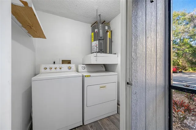 $139,900 | 3295 Fox Chase Circle, Unit 105, Palm Harbor, FL 34683