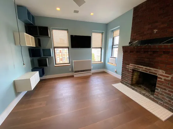 $959,000 | 398 13th Street, Unit 4B | Park Slope