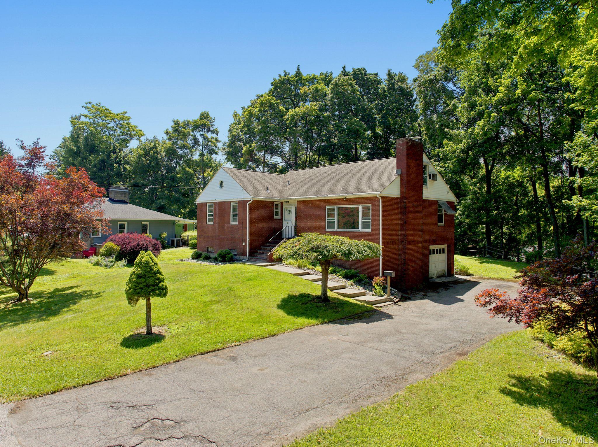 13 Osborne Road Poughkeepsie, NY 12601 - Photo 1 of 35 Gallery Image 1