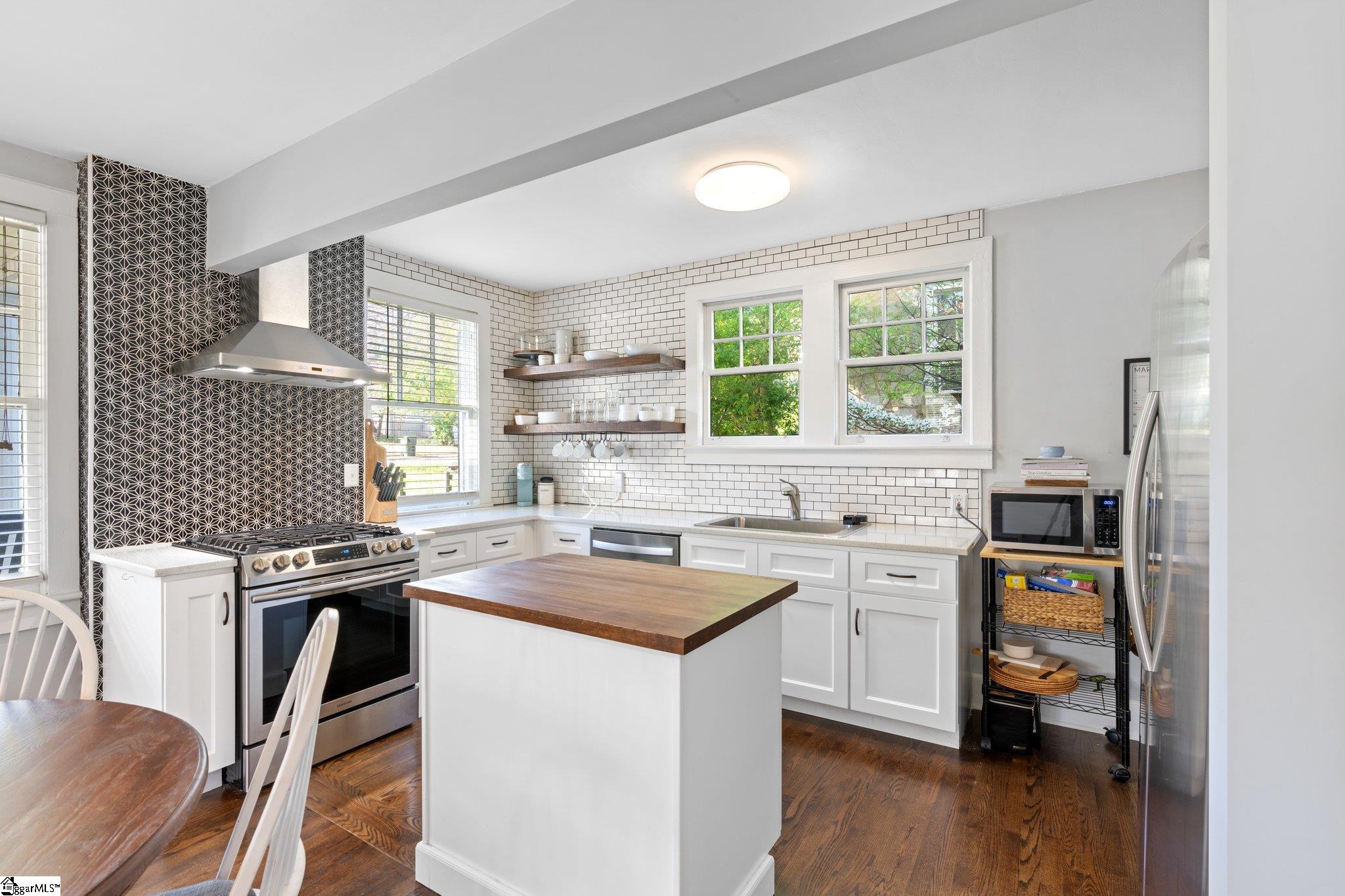 111 East Faris Road Greenville, SC 29605 - Photo 10 of 35 Gallery Image 10
