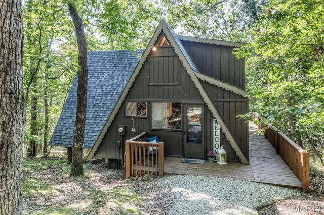 $389,000 | 387 West Wanderfern Cir Drive, Innsbrook, MO 63390