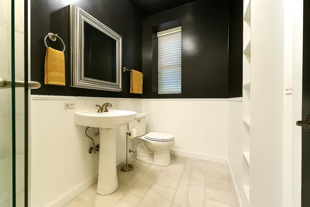 $275,000 | 4501 North Ashland Avenue, Unit 1S, Chicago, IL 60640