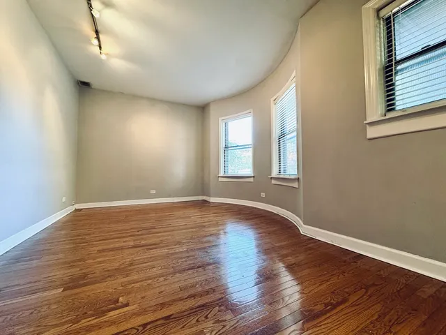 $275,000 | 4501 North Ashland Avenue, Unit 1S, Chicago, IL 60640