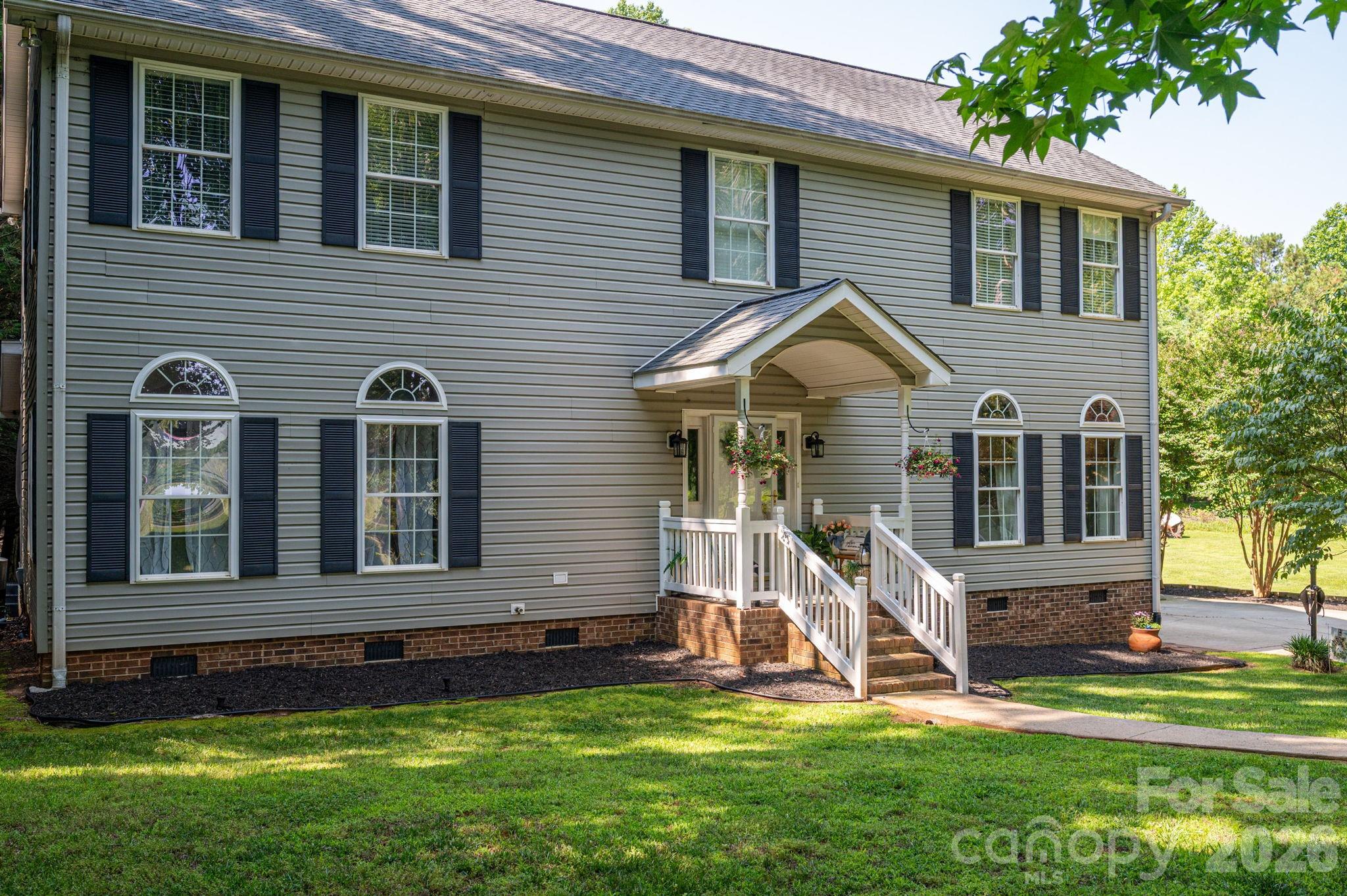 1575 Lewis Farm Road Kings Mountain, NC 28086 - Photo 2 of 38 Gallery Image 2