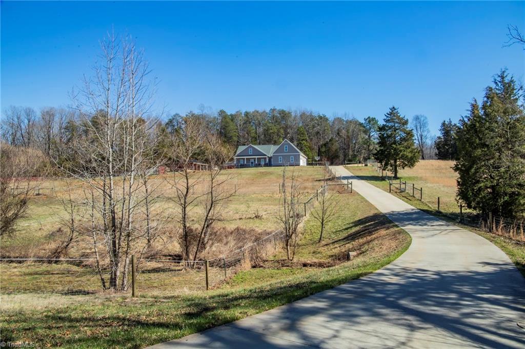 3018 Bethesda Road Lexington, NC 27295 - Photo 3 of 49 Gallery Image 3