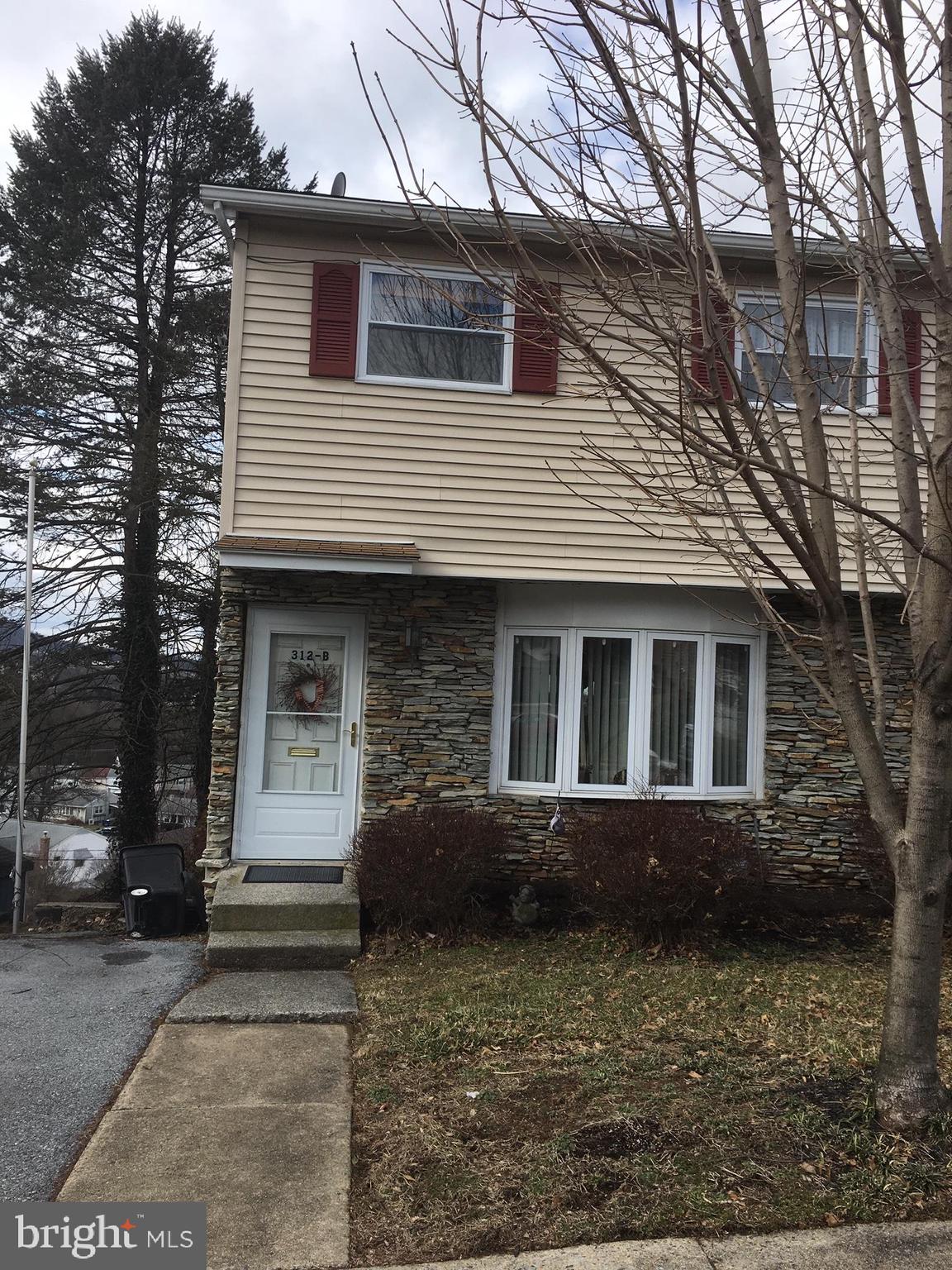 312 South Miller Street Reading, PA 19607 - Photo 1 of 33 Front