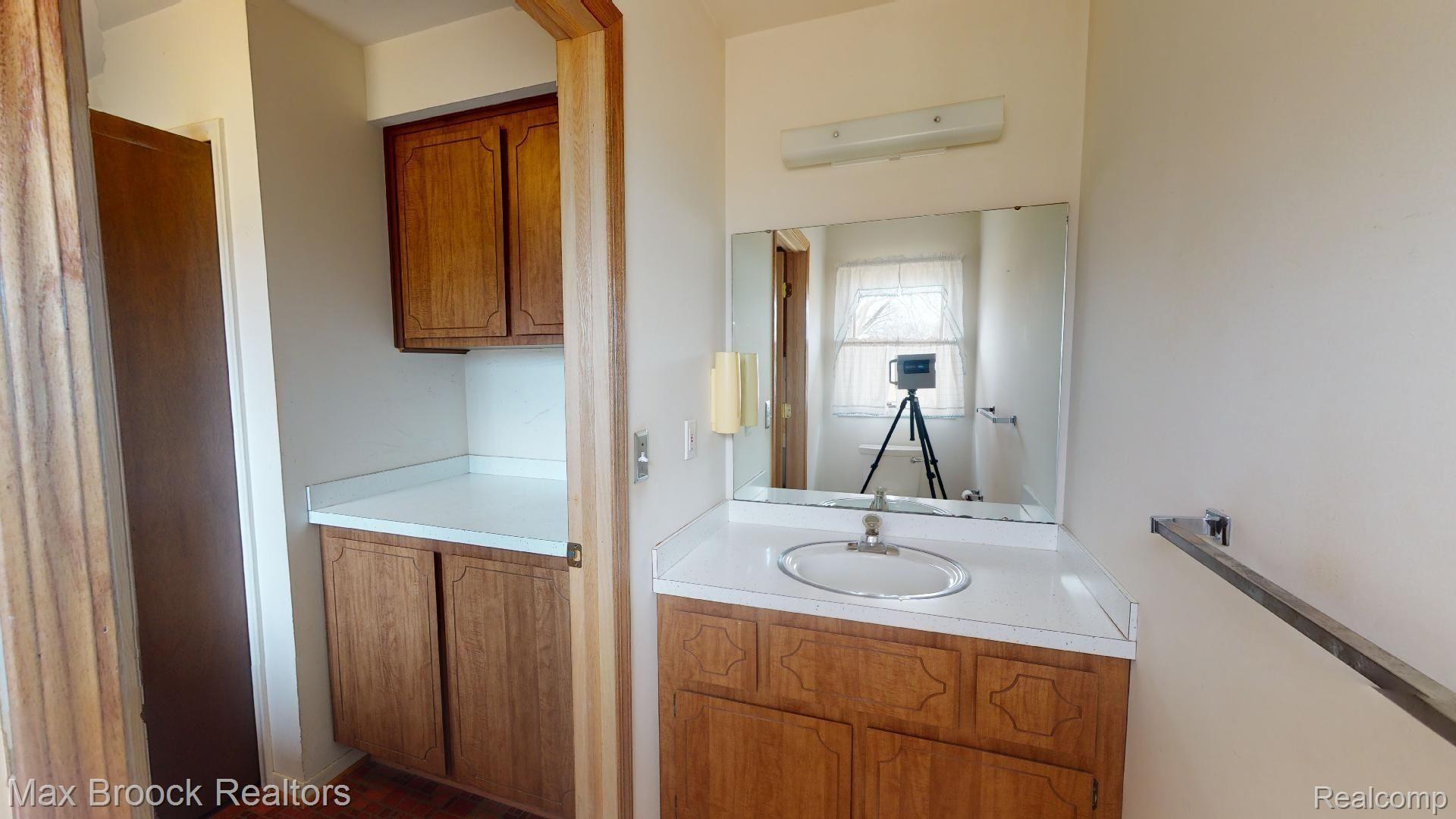 4170 Morgan Road Lake Orion, MI 48359 - Photo 48 of 85 4170-Morgan-03242021_135823.jpg