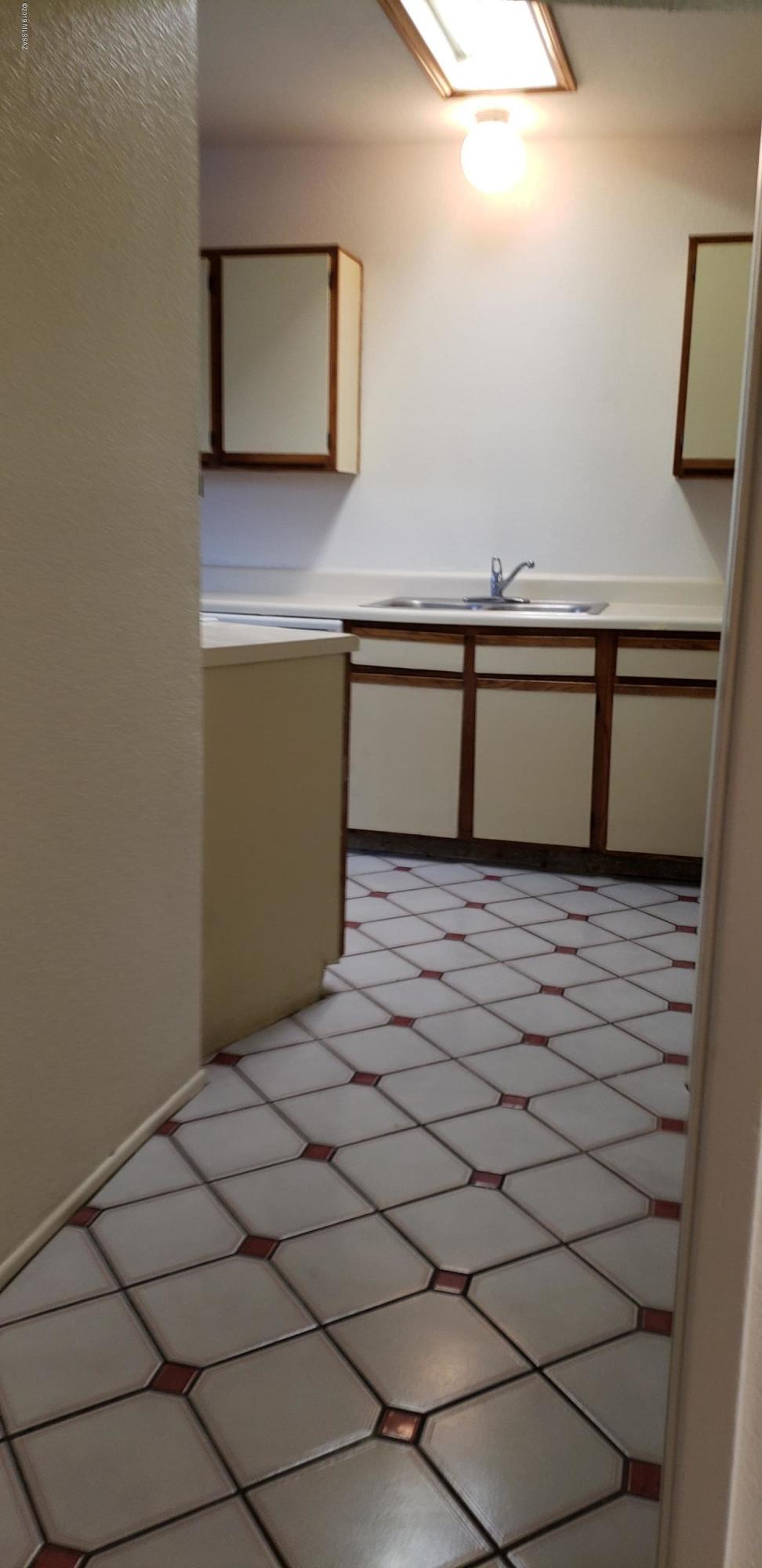 310 West King Road Tucson, AZ 85705 - Photo 5 of 12