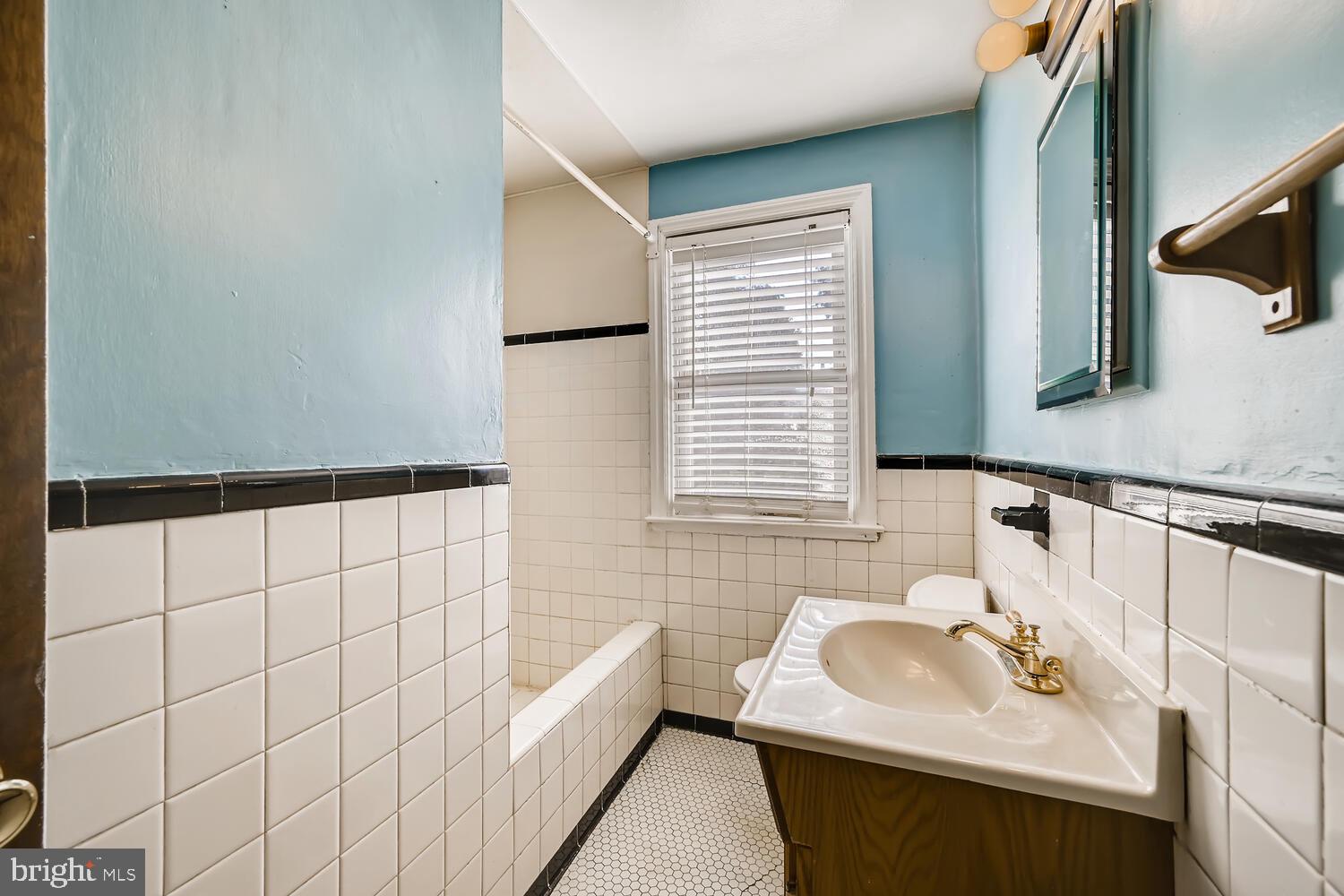 315 Old Riverside Road Baltimore, MD 21225 - Photo 16 of 31