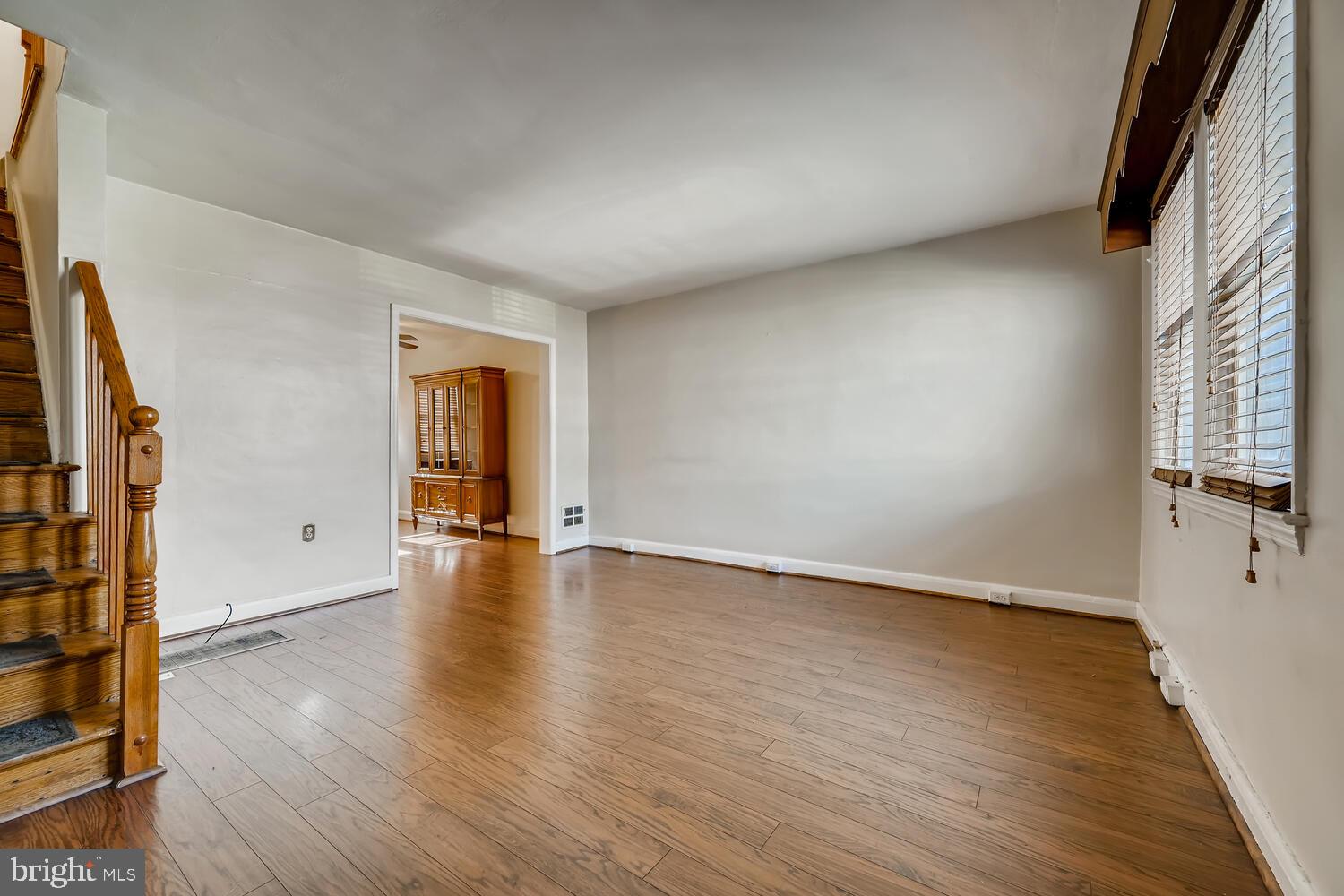 315 Old Riverside Road Baltimore, MD 21225 - Photo 5 of 31