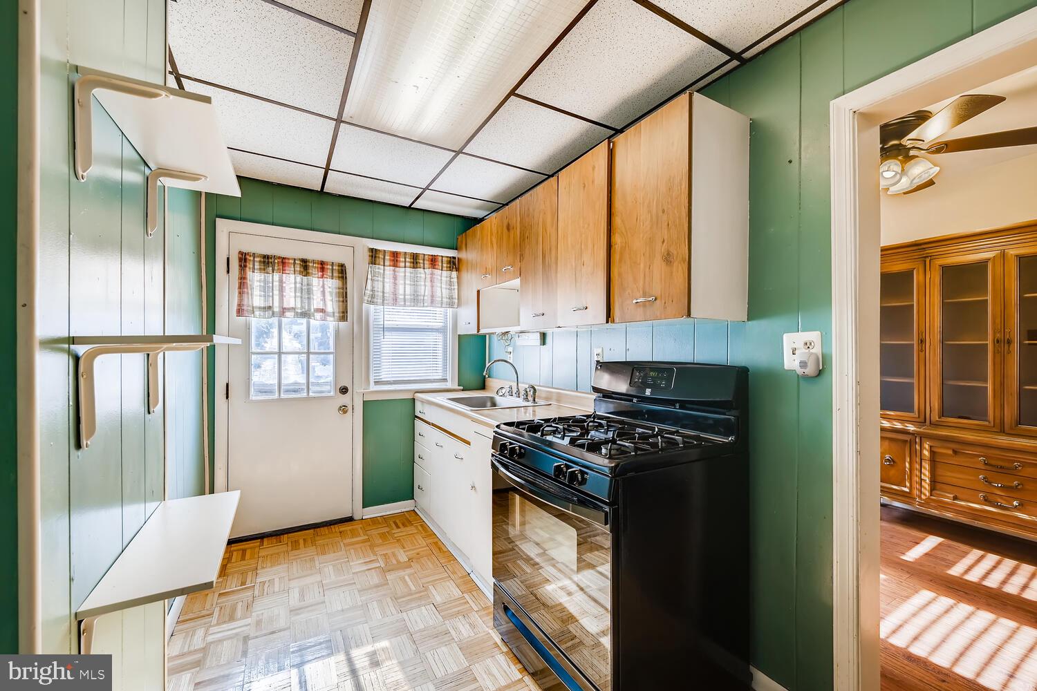 315 Old Riverside Road Baltimore, MD 21225 - Photo 9 of 31