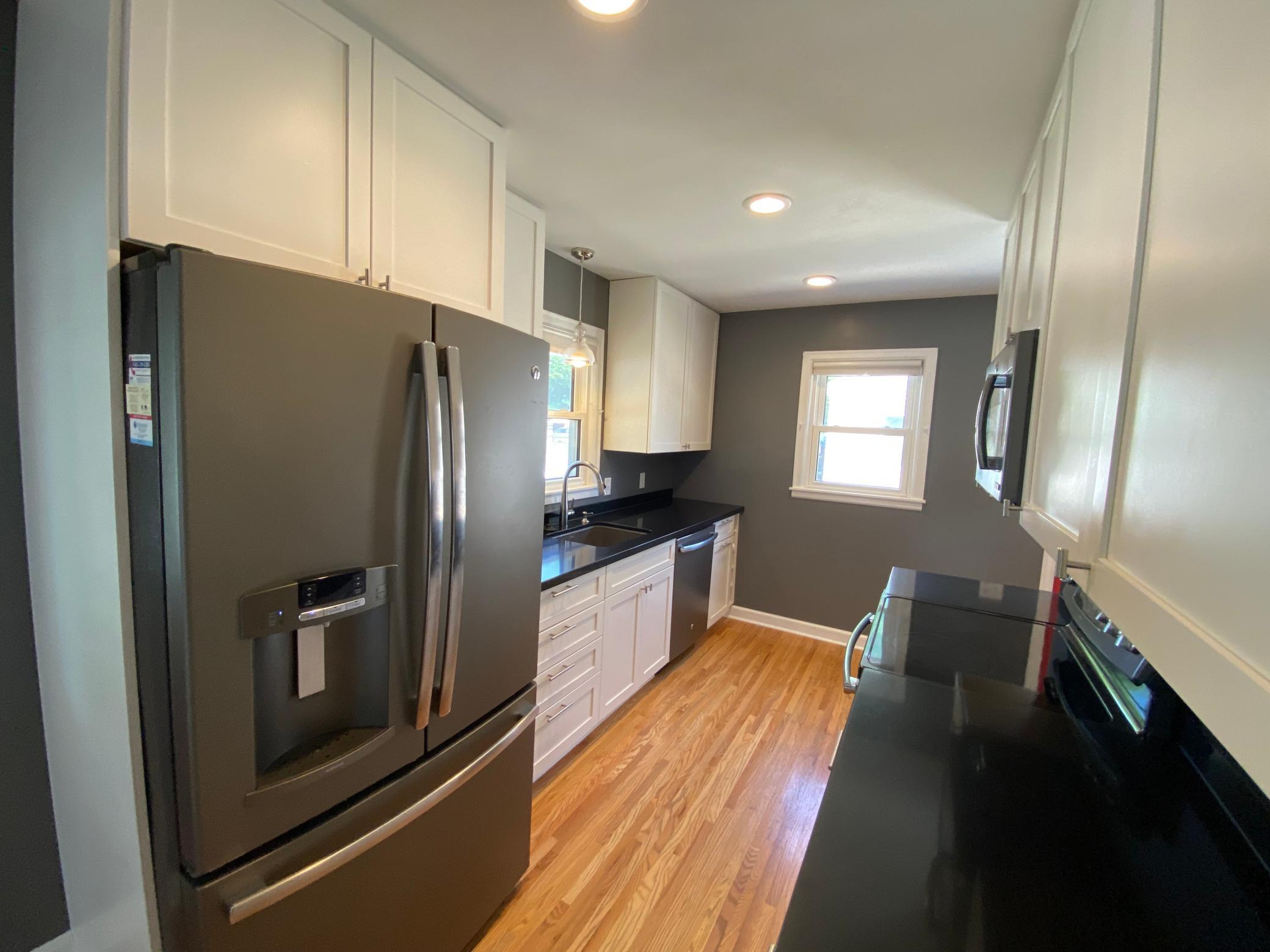 812 17th Avenue Northeast Rochester, MN 55906 - Photo 4 of 12