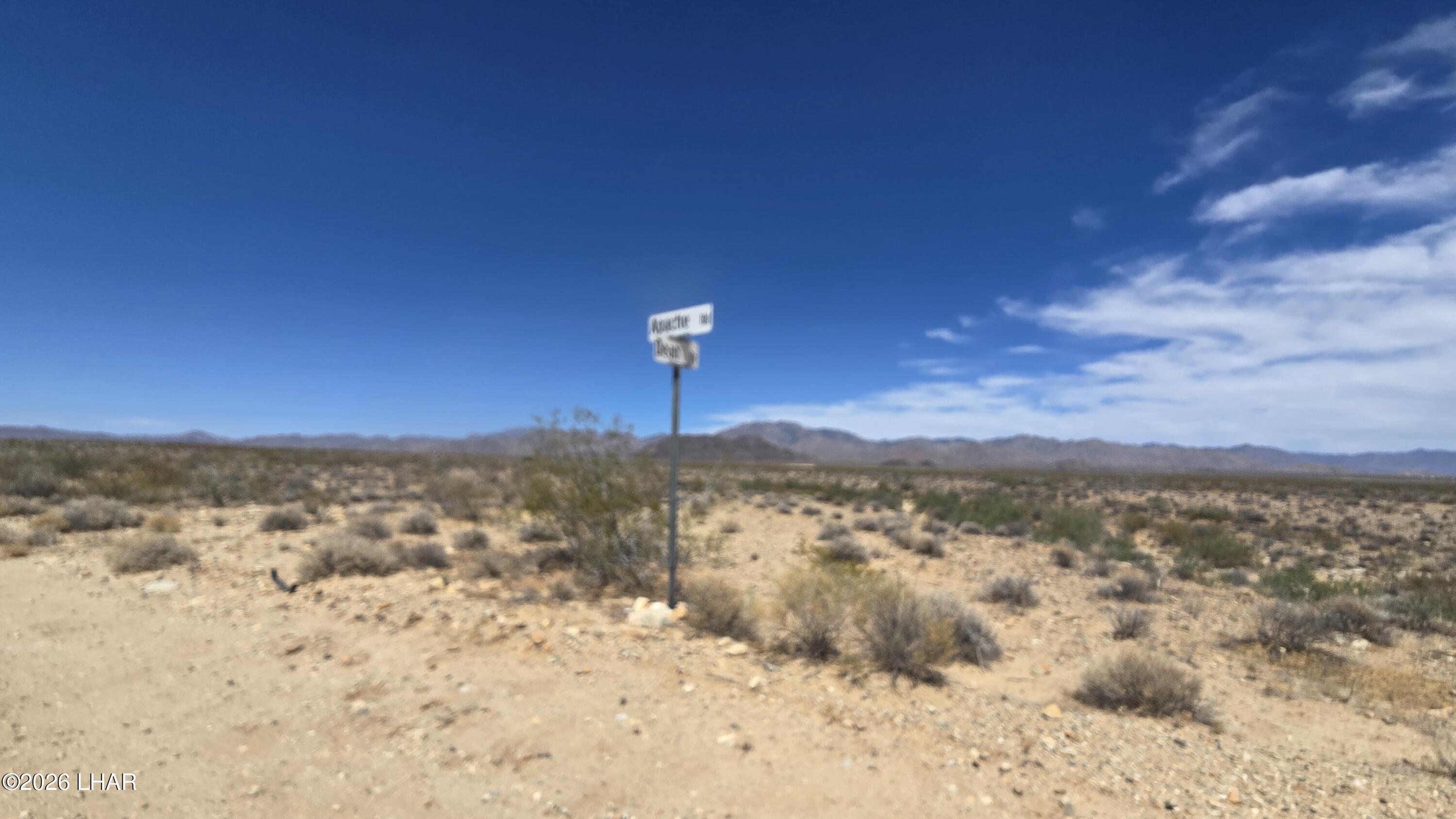 208-21-374 Lorton Road Yucca, AZ 86438 - Photo 30 of 33