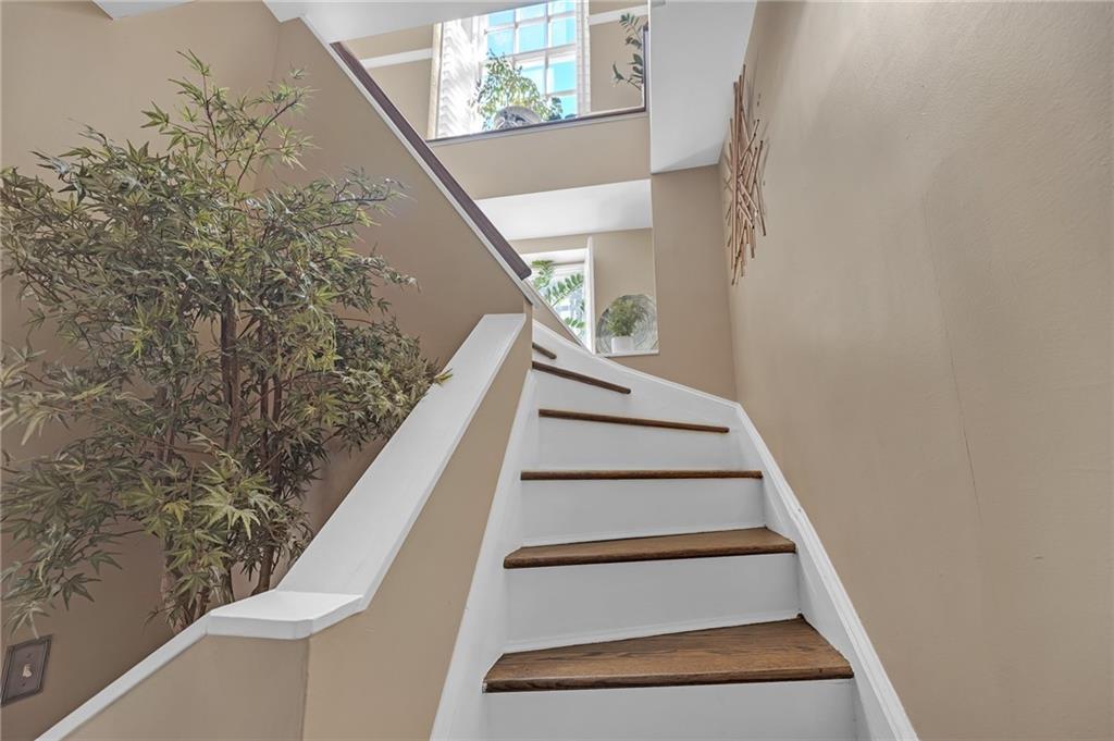 30 5th Street Northeast, Unit 102 Atlanta, GA 30308 - Photo 17 of 25