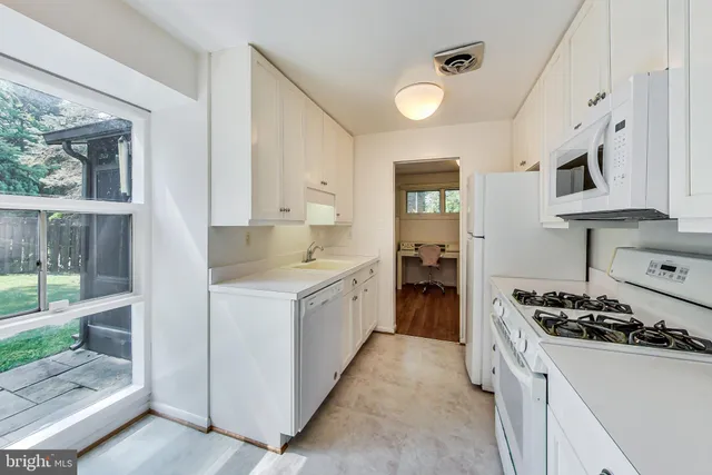 $4,500 | 6515 East Halbert Road, Bethesda, MD 20817