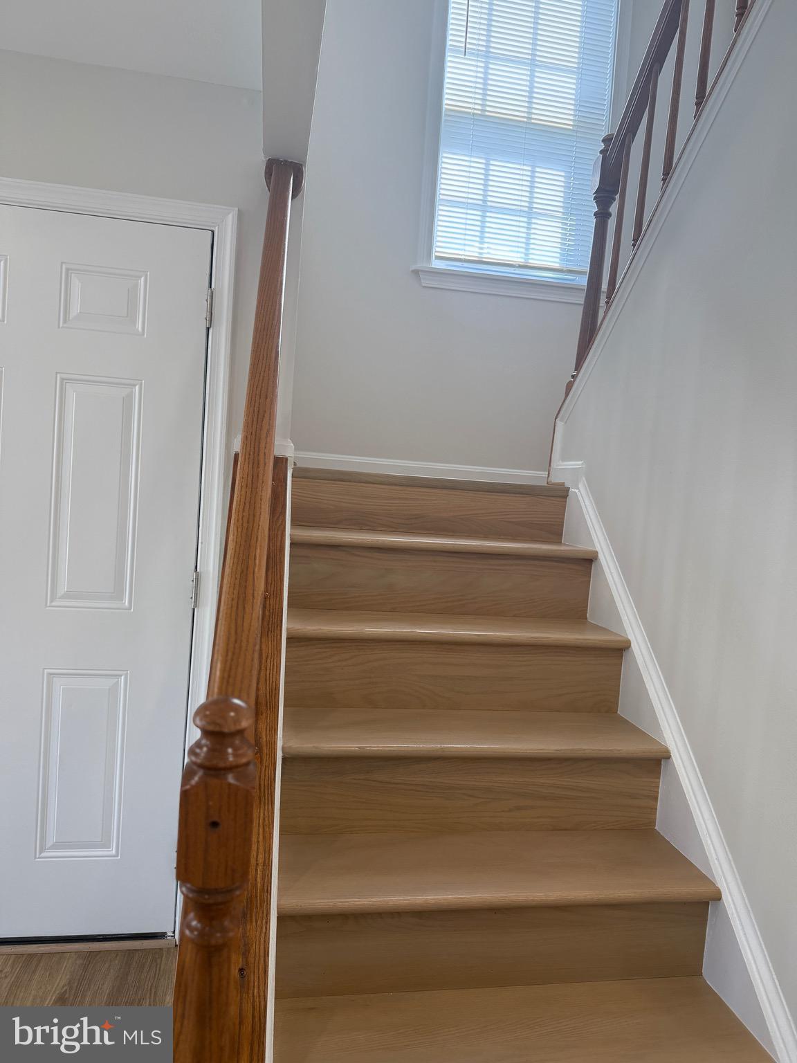 21681 Hazelnut Square, Unit 168 Sterling, VA 20164 - Photo 9 of 35 a view of entryway