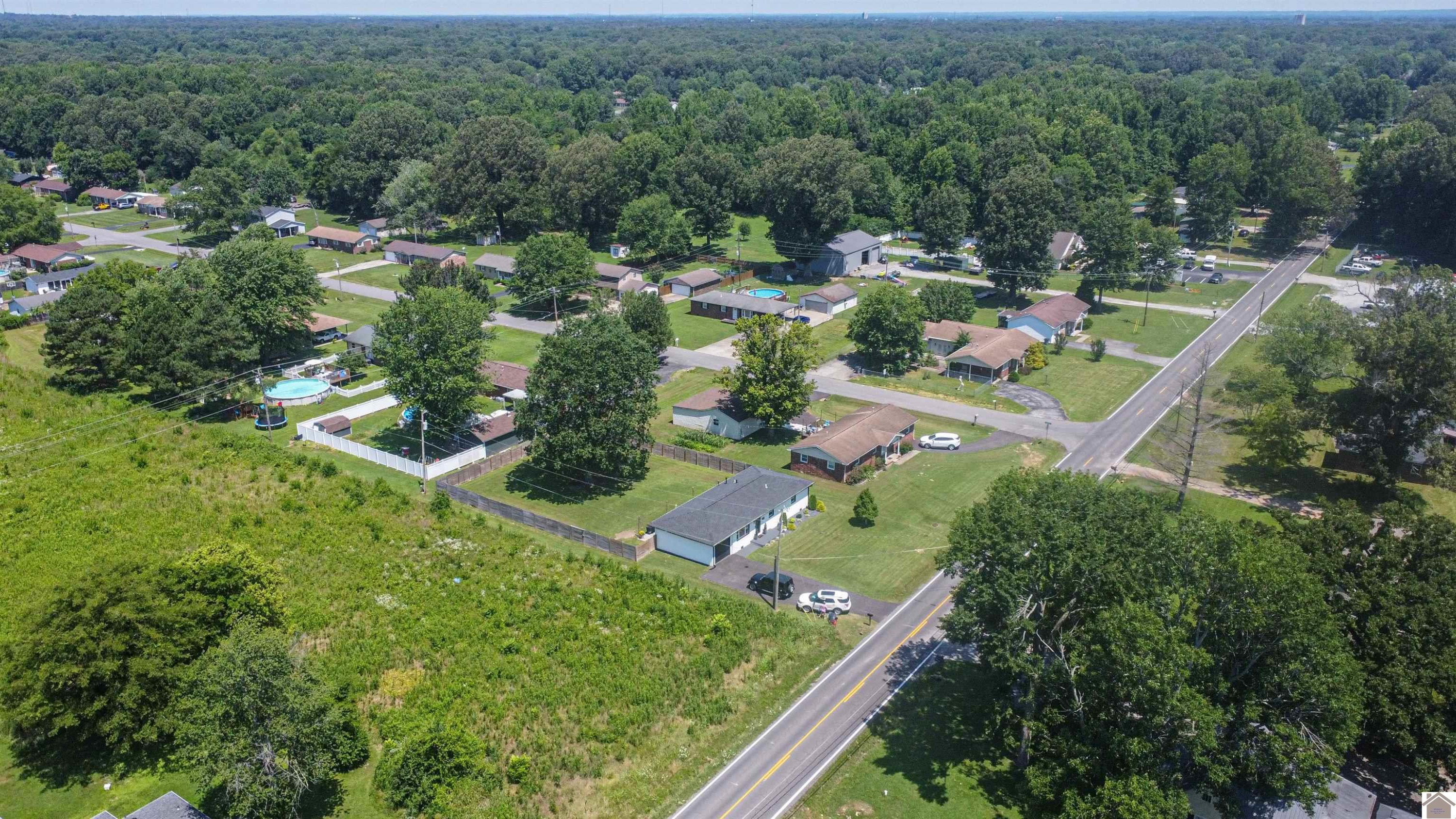 2015 Husband Road Paducah, KY 42003 - Photo 33 of 35 Photo 33