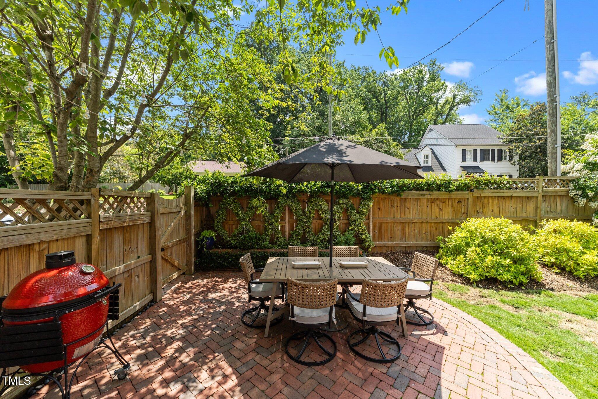 1901 White Oak Road Raleigh, NC 27608 - Photo 4 of 41 7-web-or-mls-3D5A1333