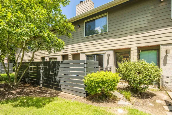 $240,000 | 1817 Crossflower Cove, Unit 84, Germantown, TN 38138