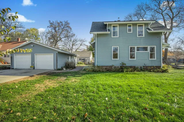 $179,000 | 1224 Becker Avenue Southwest, Willmar, MN 56201