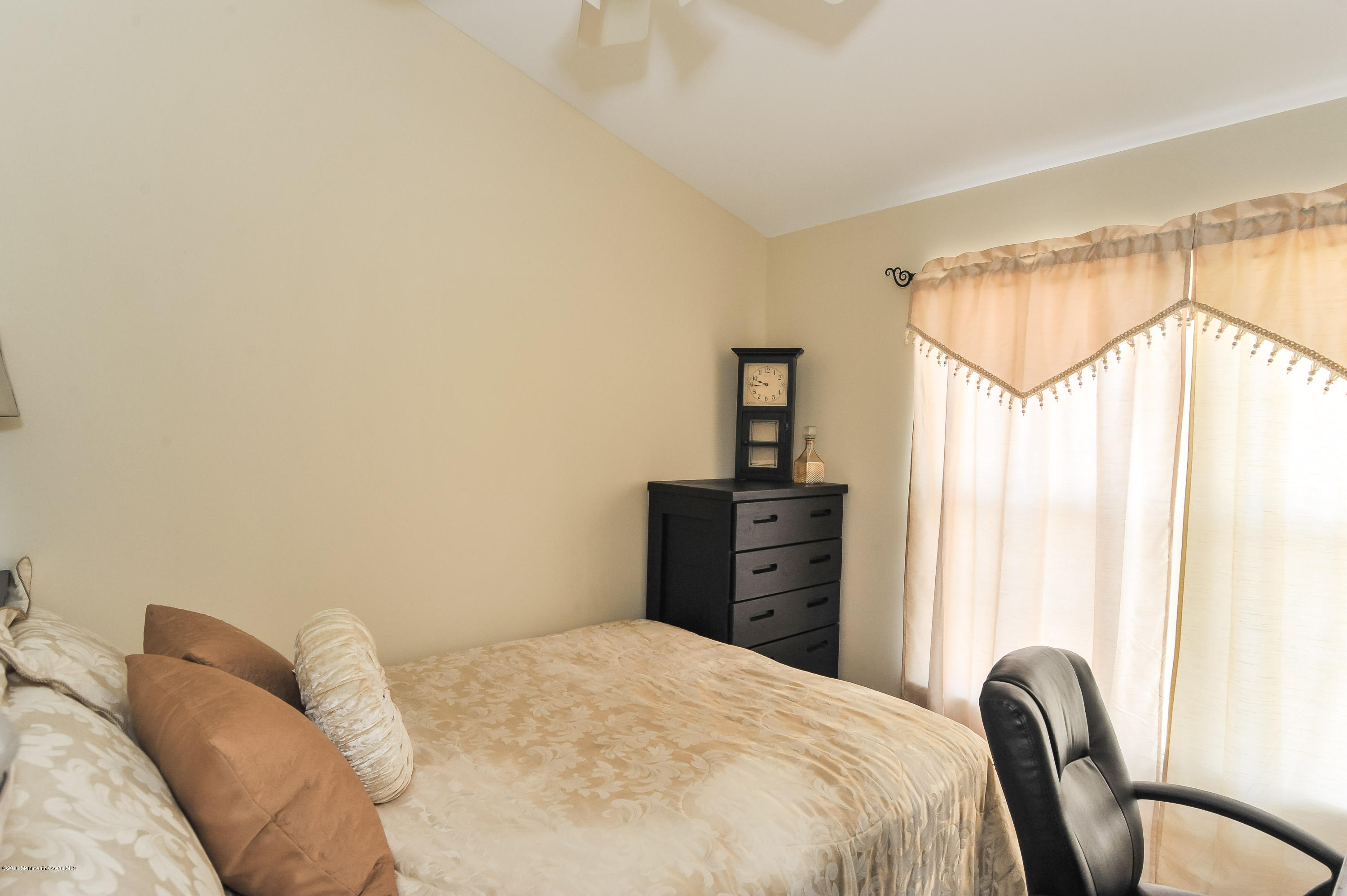 8 Abby Road, Unit 77 Farmingdale, NJ 07727 - Photo 11 of 13 DSC_5938-45