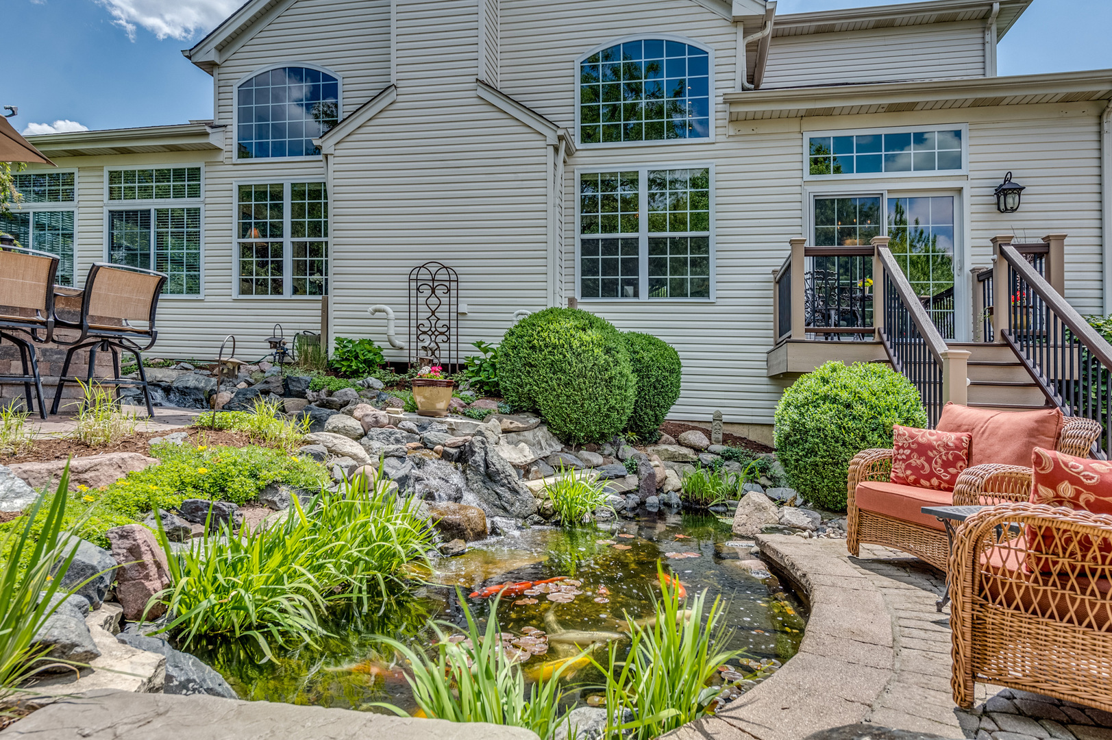 3333 Hillcrest Road Geneva, IL 60134 - Photo 54 of 70 a front view of a house with garden