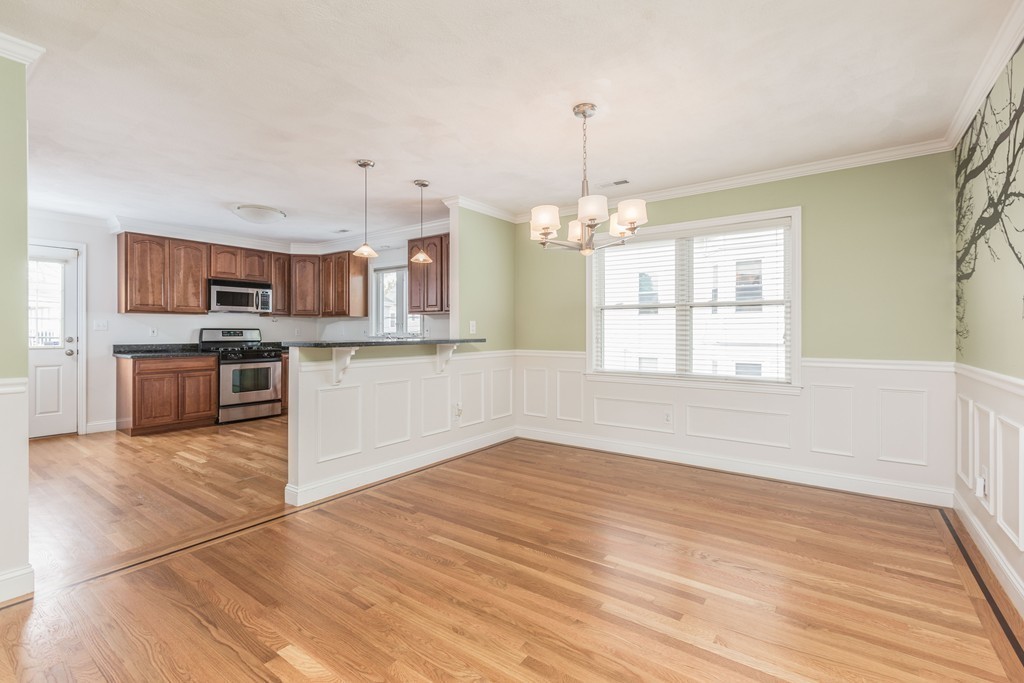 165 Ash Street, Unit 1 Waltham, MA 02453 - Photo 4 of 12
