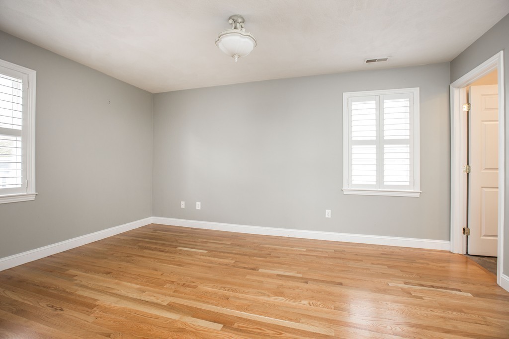 165 Ash Street, Unit 1 Waltham, MA 02453 - Photo 7 of 12