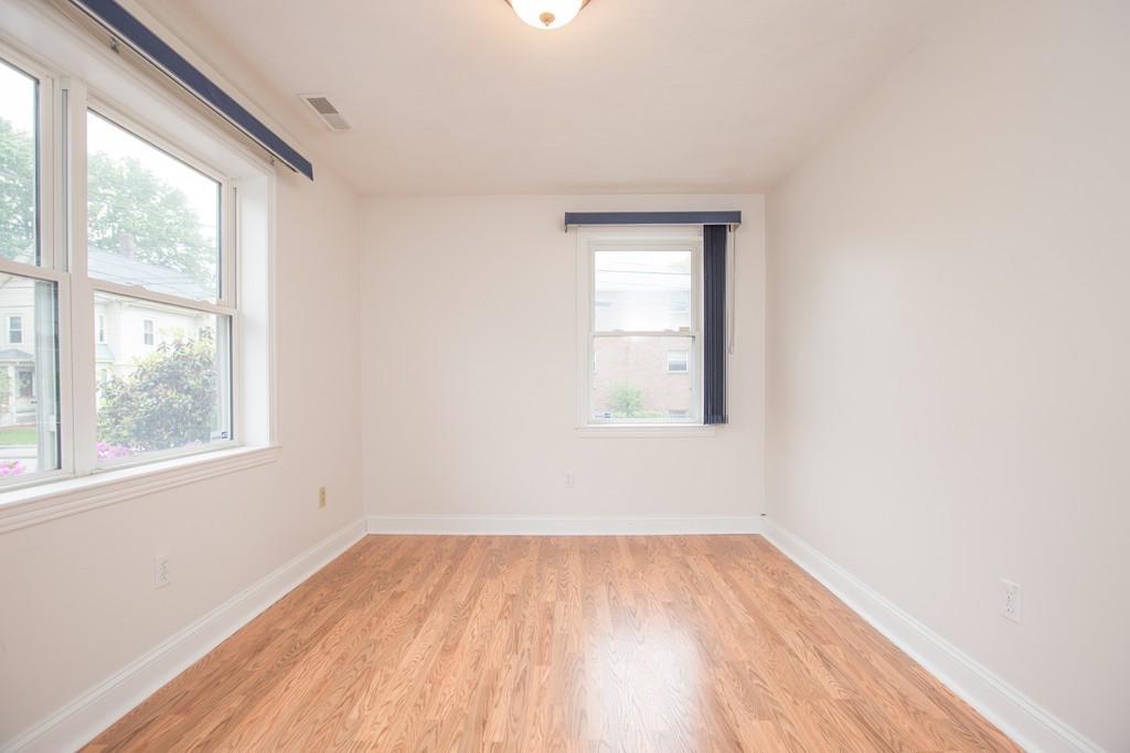 165 Ash Street, Unit 1 Waltham, MA 02453 - Photo 10 of 12