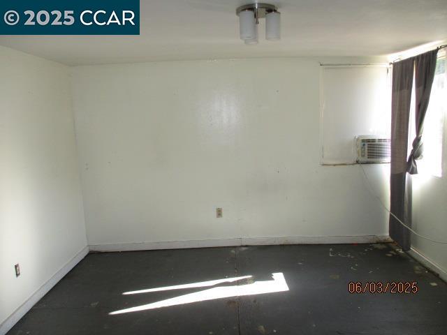 207 Thomas Way Pittsburg, CA 94565 - Photo 9 of 26 a view of basement