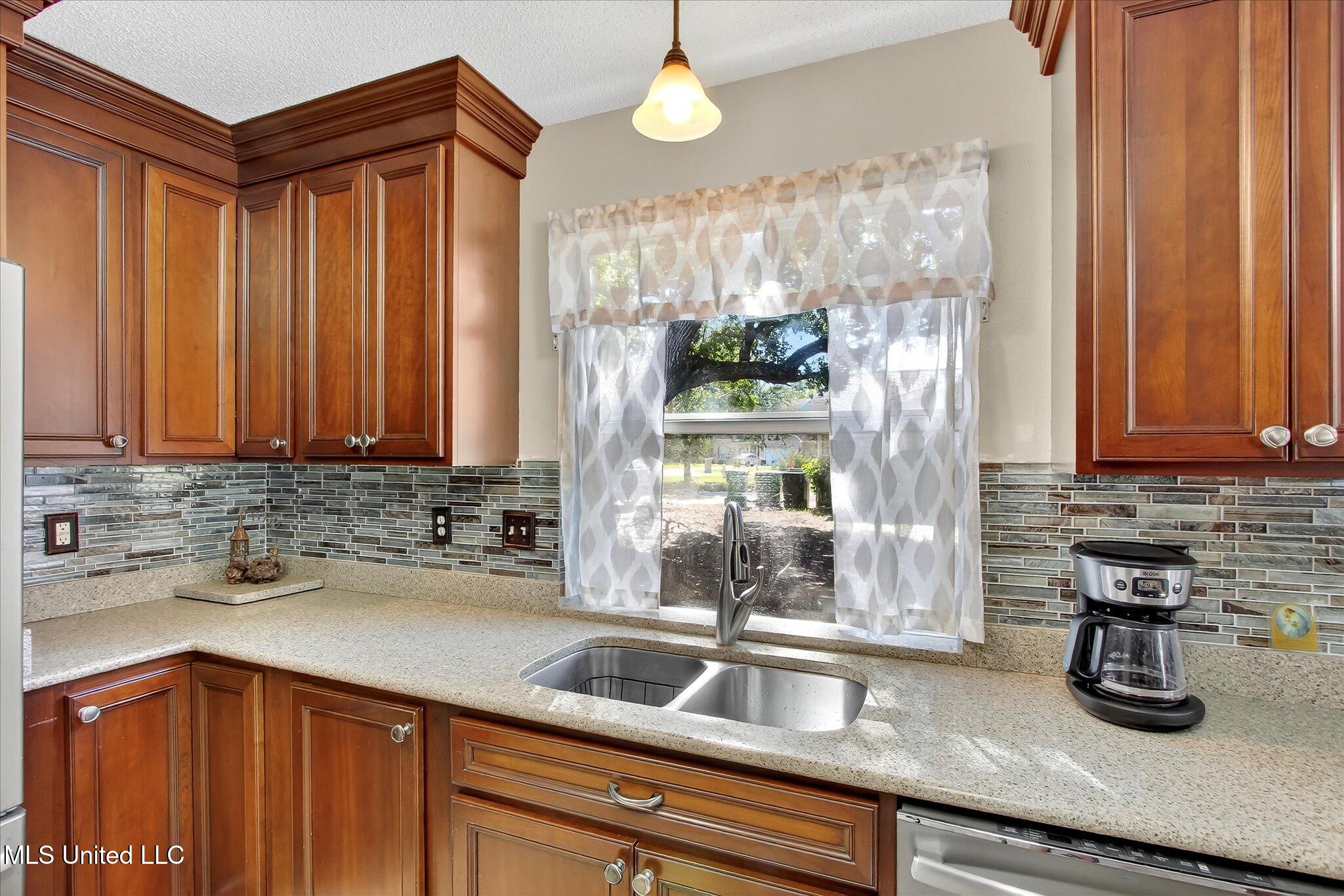 1210 Merritt Lane Ocean Springs, MS 39564 - Photo 22 of 64 22-022