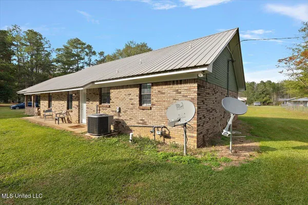 $215,000 | 147 Wolverton Drive, Magee, MS 39111