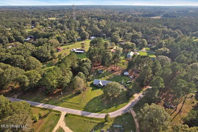 $215,000 | 147 Wolverton Drive, Magee, MS 39111