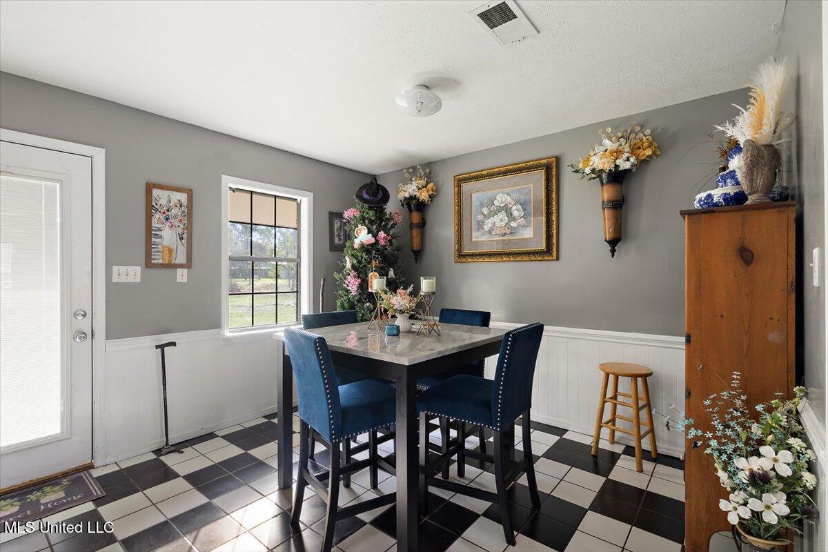 147 Wolverton Drive Magee, MS 39111 - Photo 8 of 37 08-HTP_2645