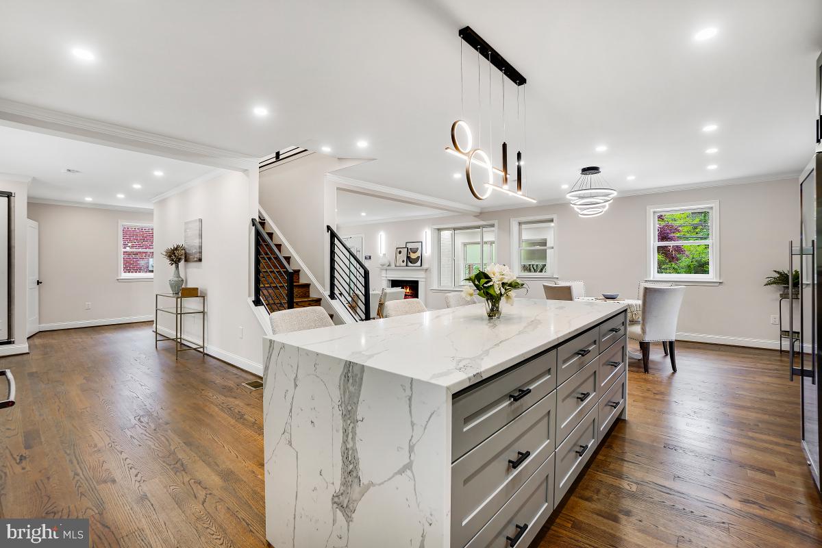 7508 Piney Branch Road Silver Spring, MD 20910 - Photo 11 of 44 Fantastic Flow